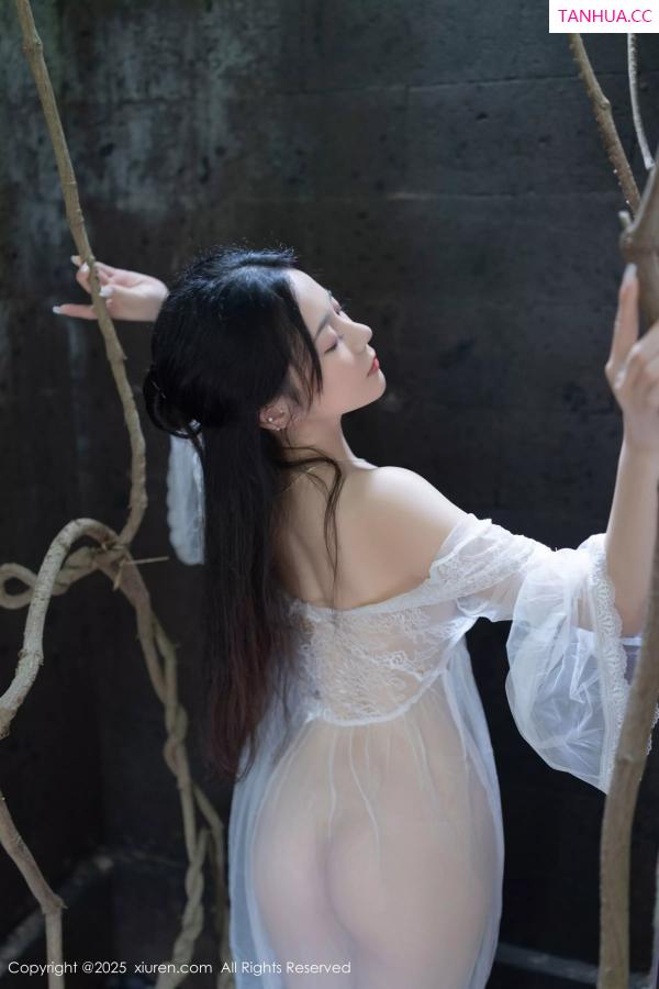 鱼子酱fish  [XiuRen]高清写真图 2025.04.18 No.10173 鱼子酱Fish 轻透连衣裙第60张图片
